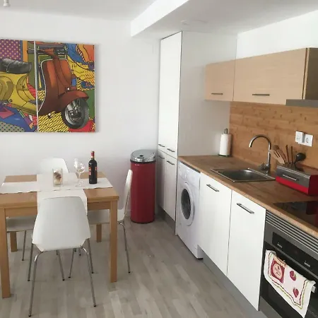 Modern 2-bedroom Apartment Valencia