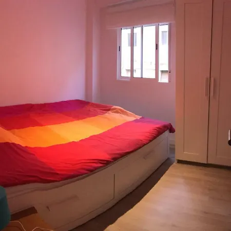 Modern 2-bedroom Valencia