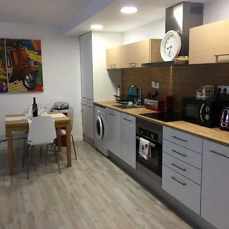 Modern 2-bedroom Apartment Valencia